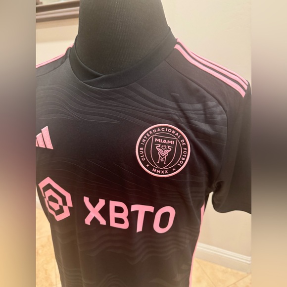 ⚽️ Adidas-Inter Miami 23/24 Messi Authentic Away Jersey⚽️ - Picture 8 of 10